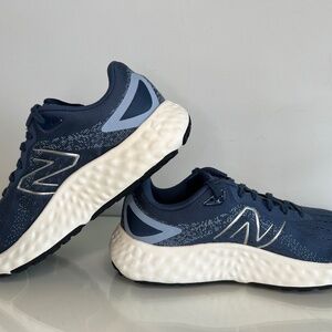 Men's New Balance Fresh Foam EVOZ Slip Resistant Running Shoes Size 9.5 WEVOZCB2